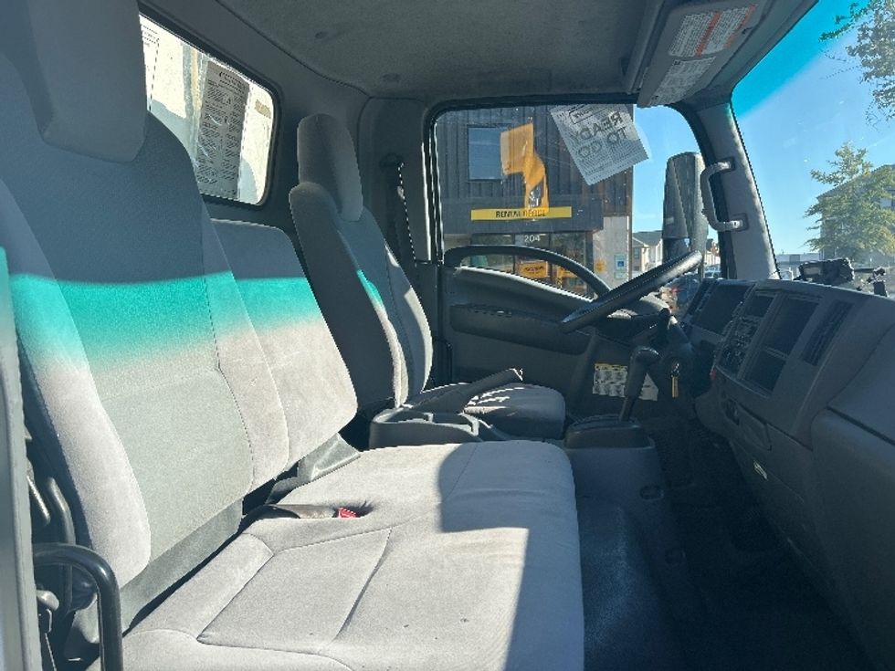 Refrigerated Truck-Light and Medium Duty Trucks-Isuzu-2021-NRR-Ladson-SC-206,283\n\t\tmiles-$ 39,250 - Image 22