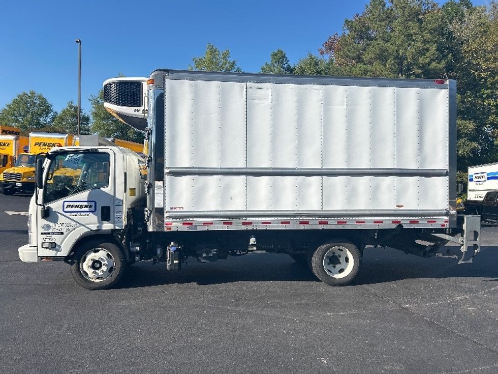 Refrigerated Truck-Light and Medium Duty Trucks-Isuzu-2021-NRR-Ladson-SC-206,283\n\t\tmiles-$ 39,250 - Image 4