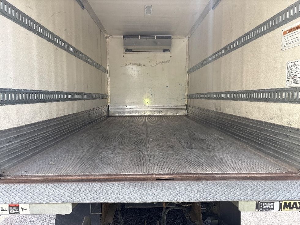 Refrigerated Truck-Light and Medium Duty Trucks-Isuzu-2021-NRR-Mebane-NC-190,334\n\t\tmiles-$ 41,750 - Image 10