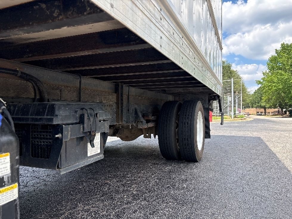 Refrigerated Truck-Light and Medium Duty Trucks-Isuzu-2021-NRR-Mebane-NC-190,334\n\t\tmiles-$ 41,750 - Image 5
