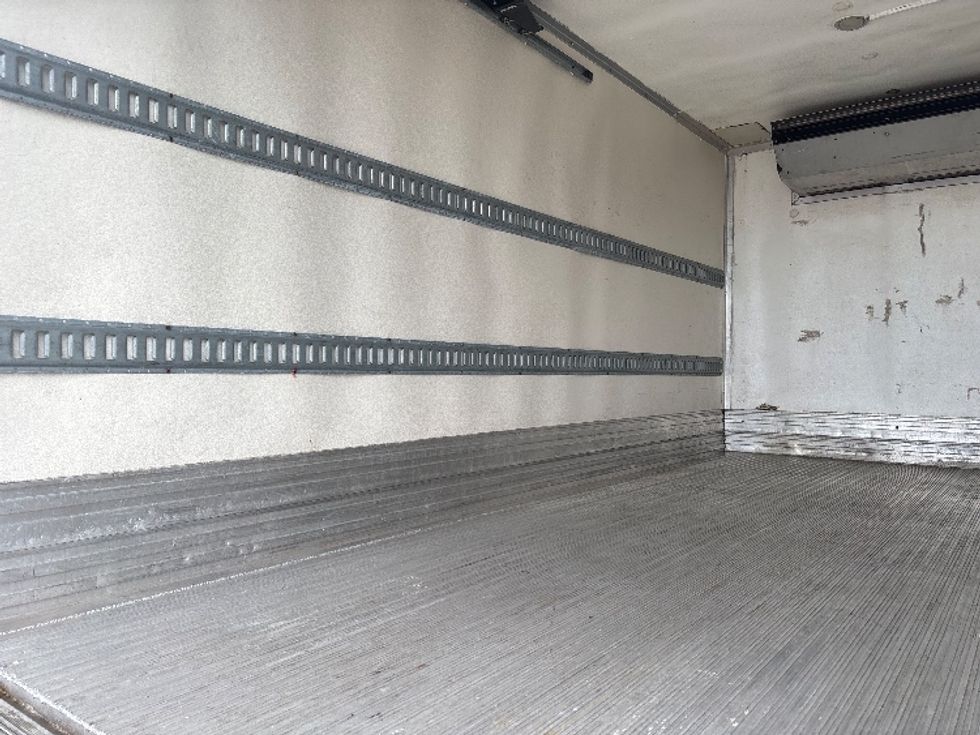Refrigerated Truck-Light and Medium Duty Trucks-Isuzu-2021-NRR-Miami-FL-110,642\n\t\tmiles-$ 58,500 - Image 11