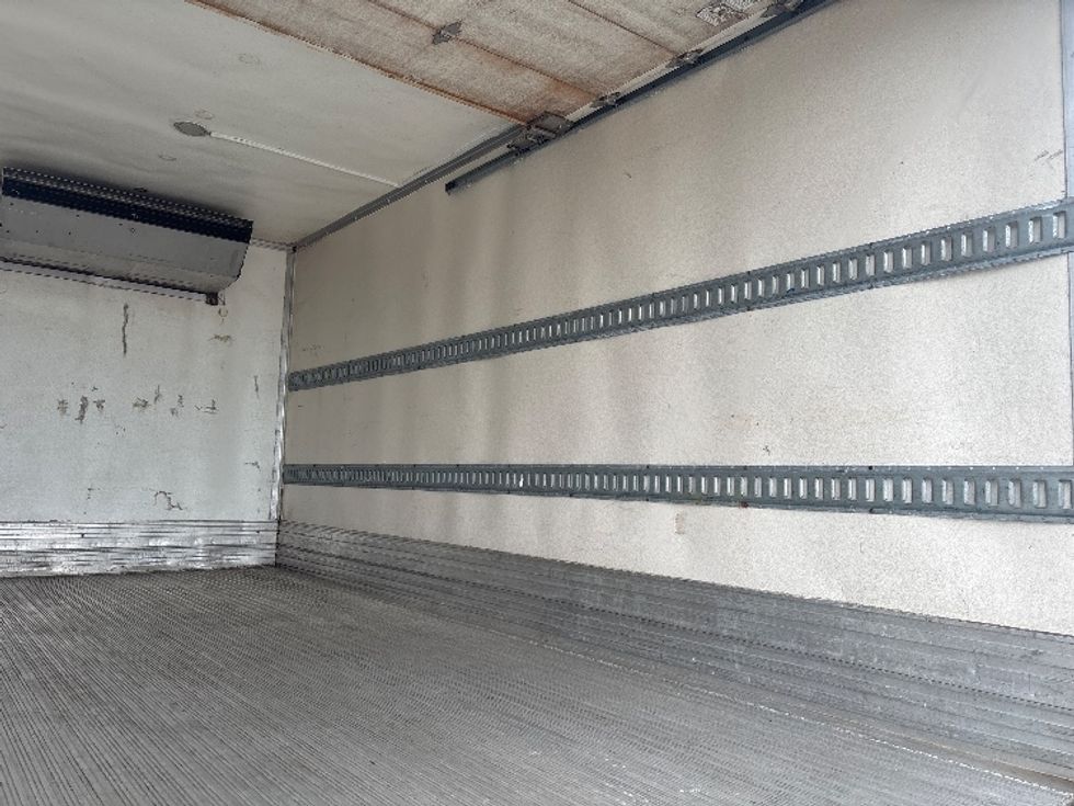 Refrigerated Truck-Light and Medium Duty Trucks-Isuzu-2021-NRR-Miami-FL-110,642\n\t\tmiles-$ 58,500 - Image 12