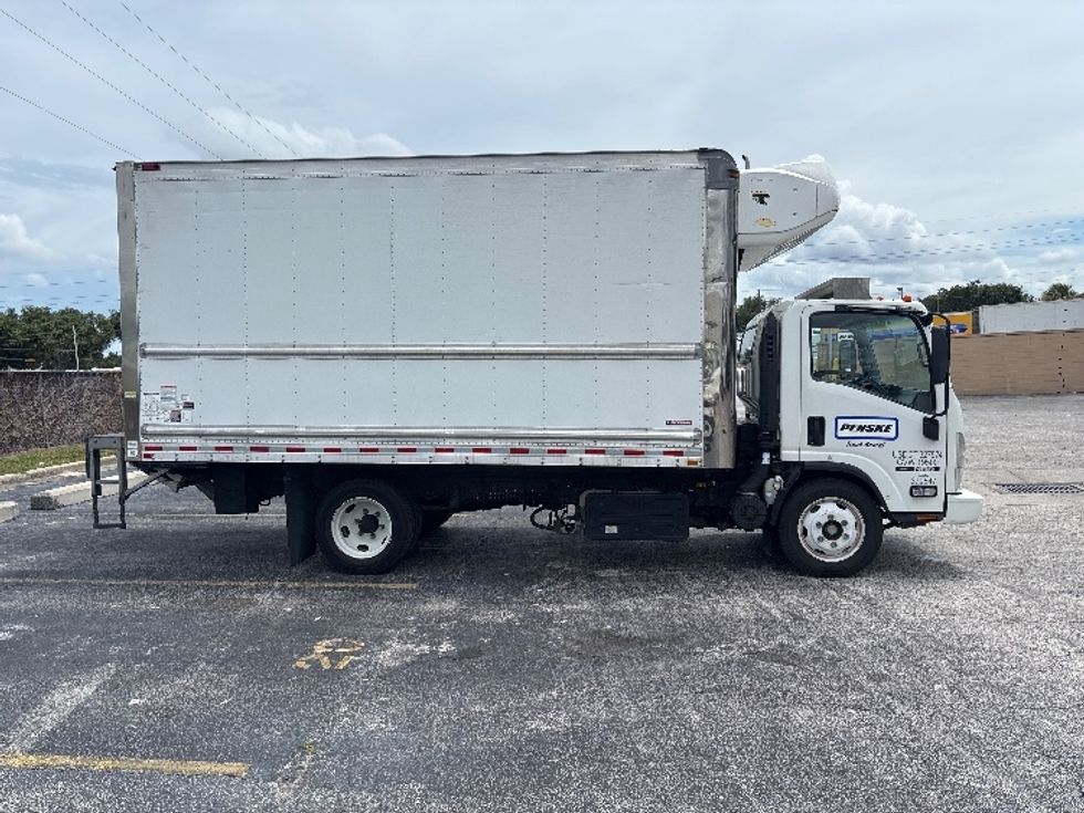 Refrigerated Truck-Light and Medium Duty Trucks-Isuzu-2021-NRR-Miami-FL-110,642\n\t\tmiles-$ 58,500 - Image 15