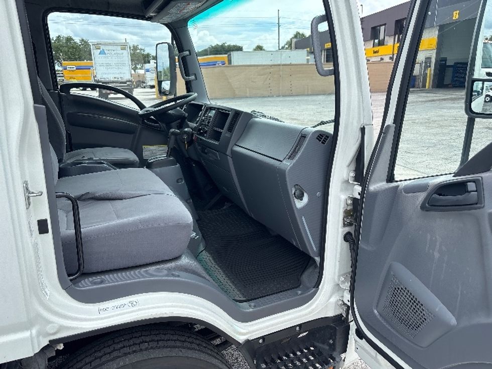 Refrigerated Truck-Light and Medium Duty Trucks-Isuzu-2021-NRR-Miami-FL-110,642\n\t\tmiles-$ 58,500 - Image 20