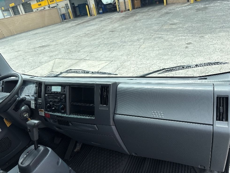 Refrigerated Truck-Light and Medium Duty Trucks-Isuzu-2021-NRR-Miami-FL-110,642\n\t\tmiles-$ 58,500 - Image 21