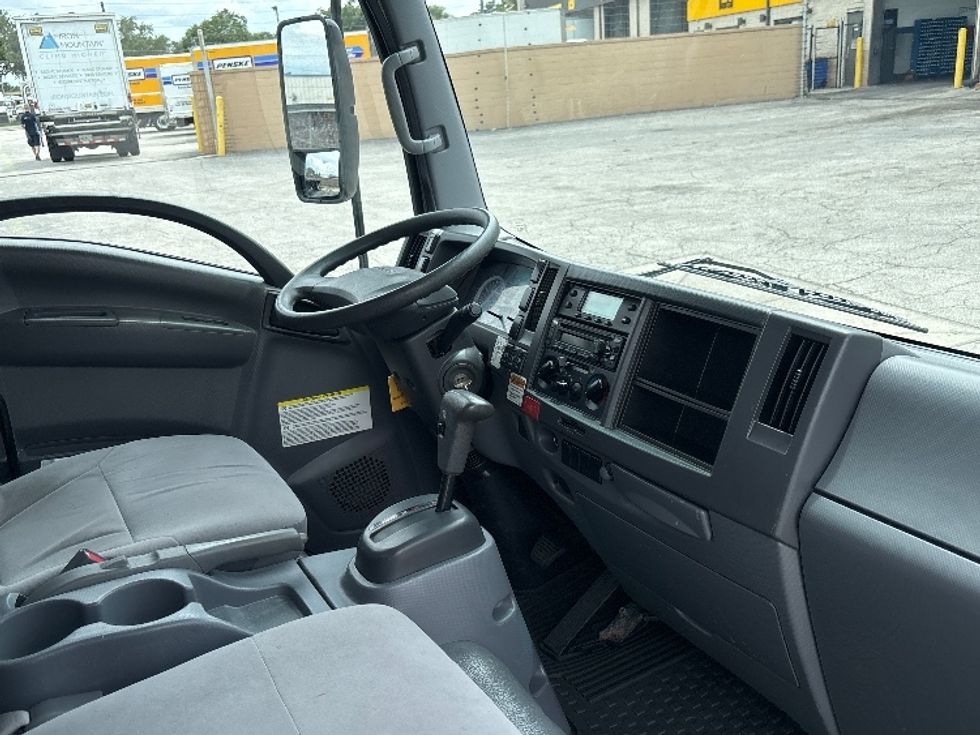 Refrigerated Truck-Light and Medium Duty Trucks-Isuzu-2021-NRR-Miami-FL-110,642\n\t\tmiles-$ 58,500 - Image 22