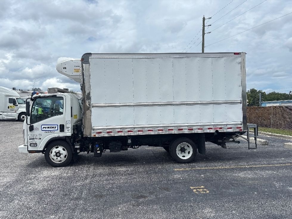 Refrigerated Truck-Light and Medium Duty Trucks-Isuzu-2021-NRR-Miami-FL-110,642\n\t\tmiles-$ 58,500 - Image 4
