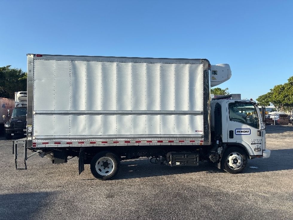 Refrigerated Truck-Light and Medium Duty Trucks-Isuzu-2021-NRR-Miami-FL-129,280\n\t\tmiles-$ 55,250 - Image 13