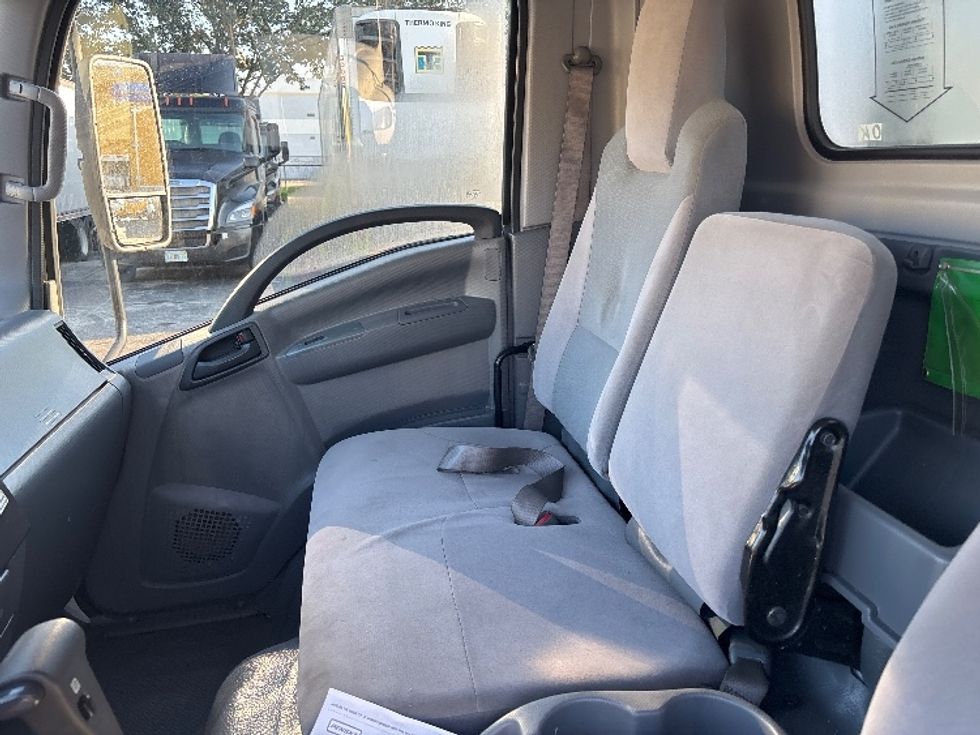 Refrigerated Truck-Light and Medium Duty Trucks-Isuzu-2021-NRR-Miami-FL-129,280\n\t\tmiles-$ 55,250 - Image 17