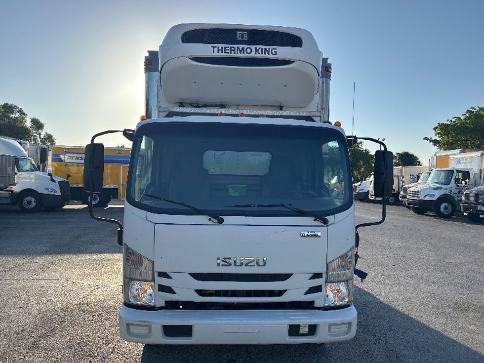 Refrigerated Truck-Light and Medium Duty Trucks-Isuzu-2021-NRR-Miami-FL-129,280\n\t\tmiles-$ 55,250 - Image 2