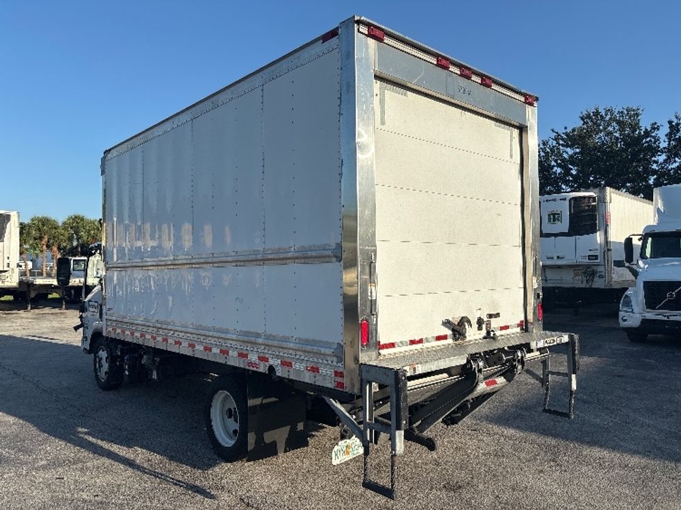 Refrigerated Truck-Light and Medium Duty Trucks-Isuzu-2021-NRR-Miami-FL-129,280\n\t\tmiles-$ 55,250 - Image 5