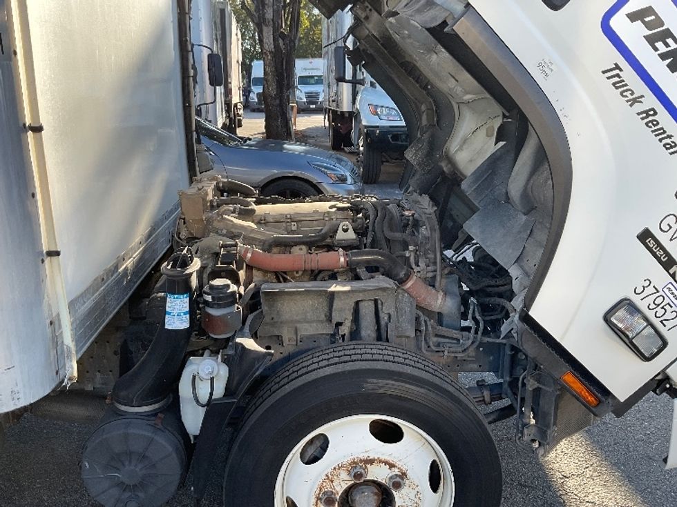 Refrigerated Truck-Light and Medium Duty Trucks-Isuzu-2021-NRR-Miami-FL-159,147\n\t\tmiles-$ 48,250 - Image 24