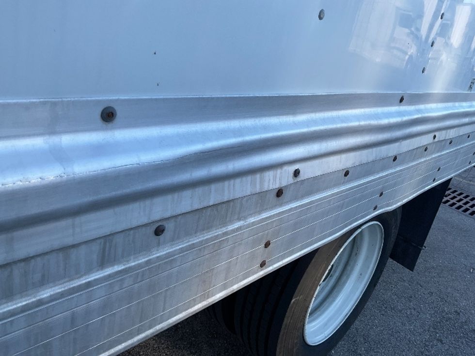 Refrigerated Truck-Light and Medium Duty Trucks-Isuzu-2021-NRR-Miami-FL-159,147\n\t\tmiles-$ 48,250 - Image 25