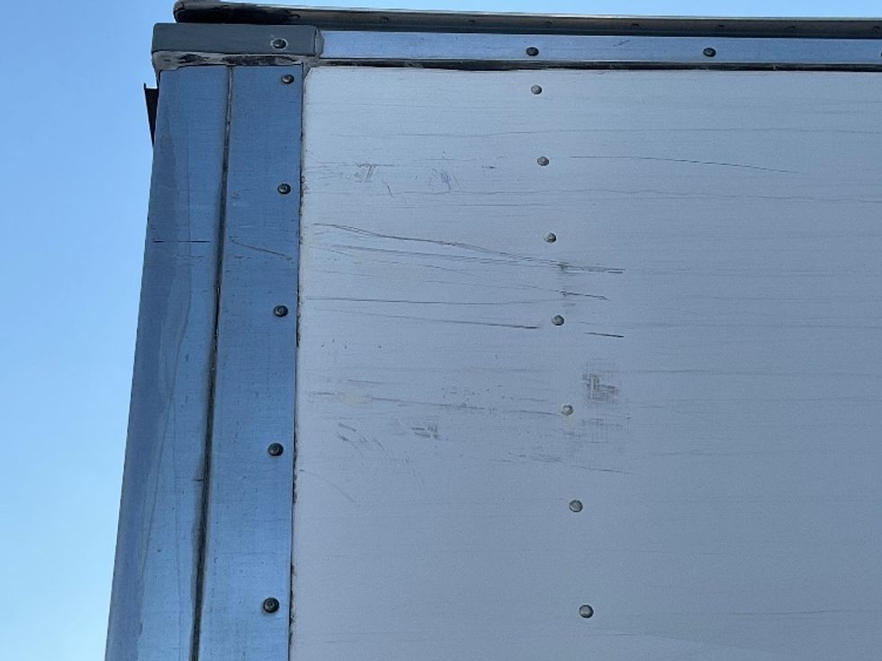 Refrigerated Truck-Light and Medium Duty Trucks-Isuzu-2021-NRR-Miami-FL-159,147\n\t\tmiles-$ 48,250 - Image 28