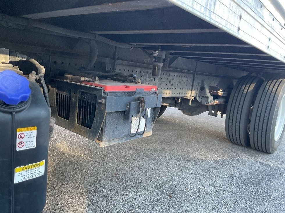 Refrigerated Truck-Light and Medium Duty Trucks-Isuzu-2021-NRR-Miami-FL-159,147\n\t\tmiles-$ 48,250 - Image 5