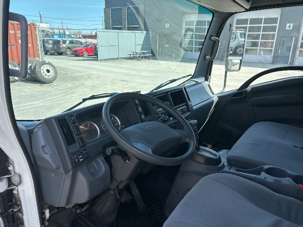 Refrigerated Truck-Light and Medium Duty Trucks-Isuzu-2021-NRR-Montreal-PQ-146,254\n\t\tkm-$ 80,000 - Image 16