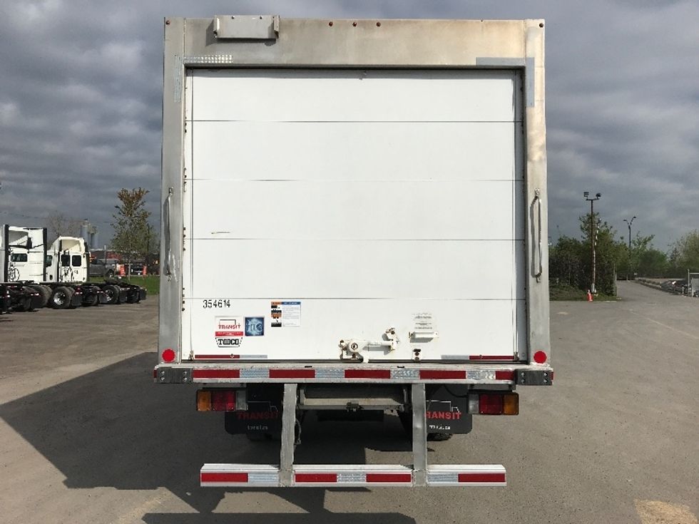 Refrigerated Truck-Light and Medium Duty Trucks-Isuzu-2021-NRR-Montreal-PQ-146,254\n\t\tkm-$ 80,000 - Image 7