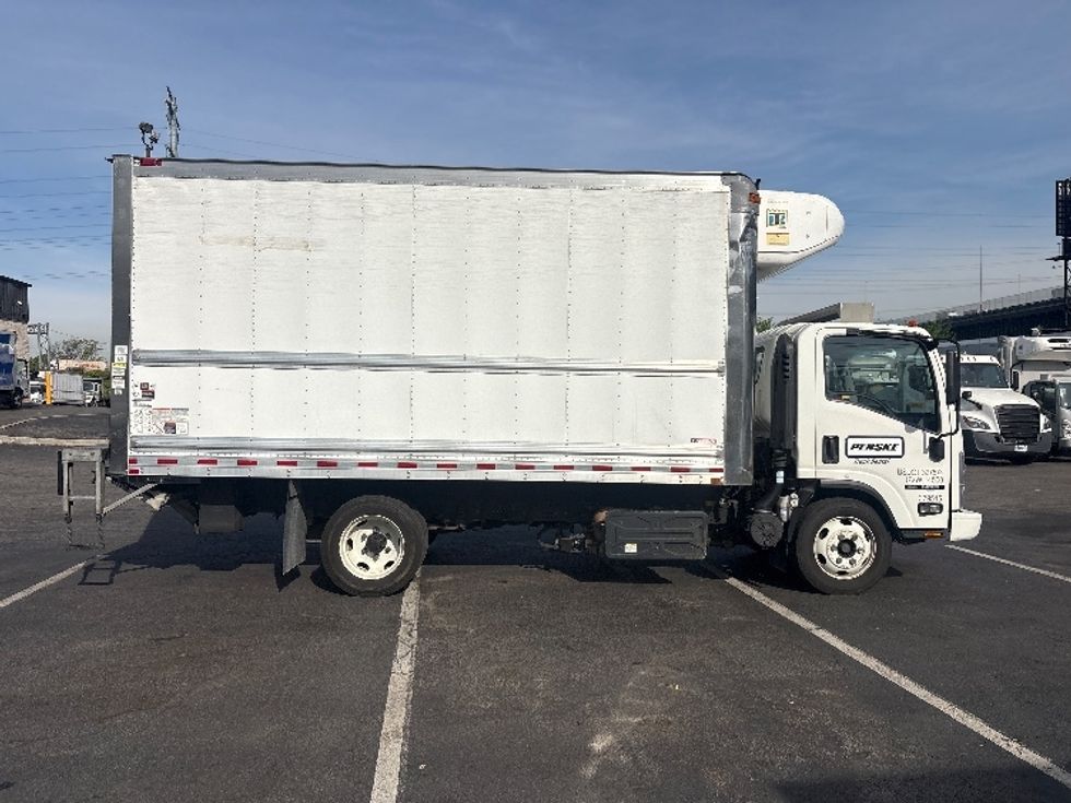 Refrigerated Truck-Light and Medium Duty Trucks-Isuzu-2021-NRR-North Bergen-NJ-170,524\n\t\tmiles-$ 43,250 - Image 15