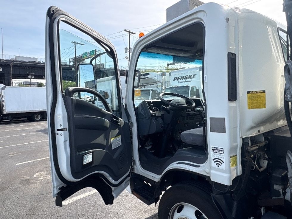 Refrigerated Truck-Light and Medium Duty Trucks-Isuzu-2021-NRR-North Bergen-NJ-170,524\n\t\tmiles-$ 43,250 - Image 16