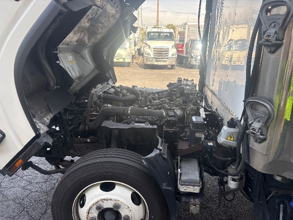 Refrigerated Truck-Light and Medium Duty Trucks-Isuzu-2021-NRR-North Bergen-NJ-170,524\n\t\tmiles-$ 43,250 - Image 24