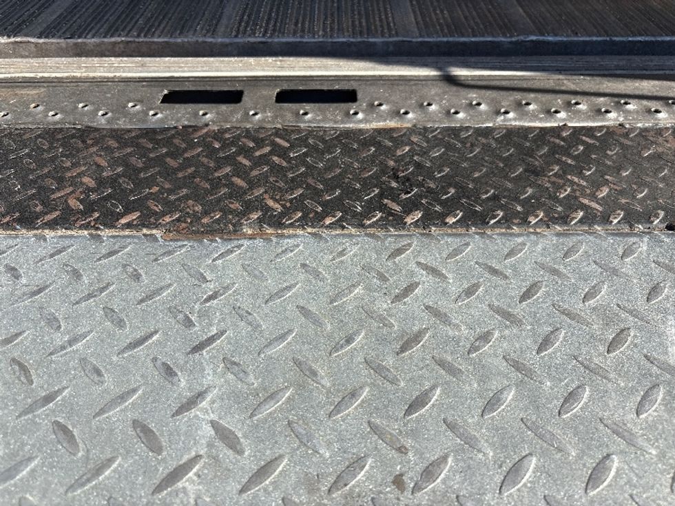 Refrigerated Truck-Light and Medium Duty Trucks-Isuzu-2021-NRR-North Bergen-NJ-68,061\n\t\tmiles-$ 59,250 - Image 10