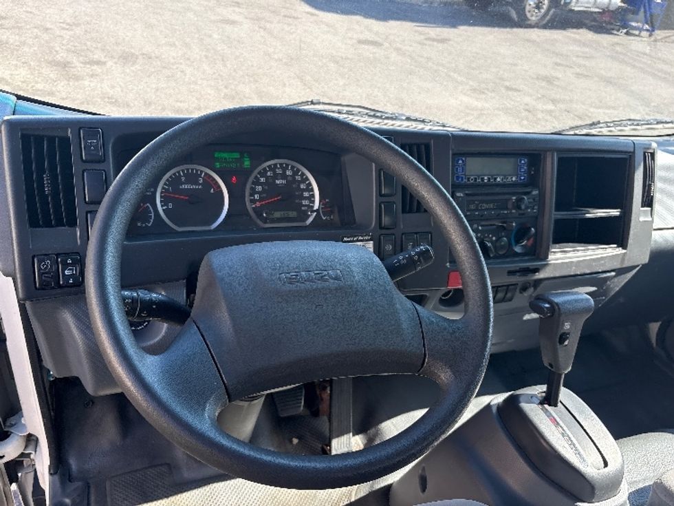 Refrigerated Truck-Light and Medium Duty Trucks-Isuzu-2021-NRR-North Bergen-NJ-68,061\n\t\tmiles-$ 59,250 - Image 17