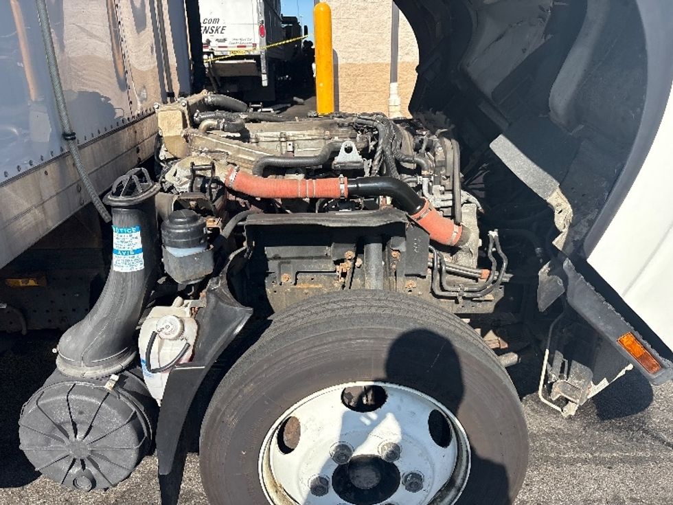 Refrigerated Truck-Light and Medium Duty Trucks-Isuzu-2021-NRR-North Bergen-NJ-68,061\n\t\tmiles-$ 59,250 - Image 23