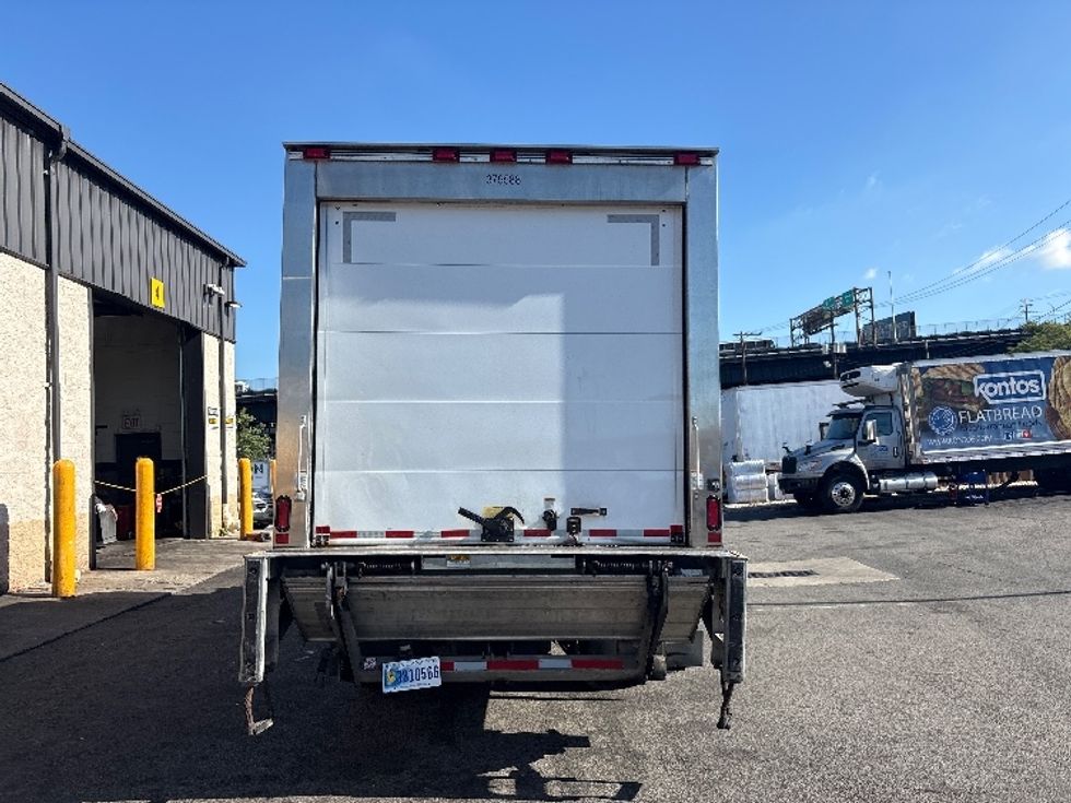 Refrigerated Truck-Light and Medium Duty Trucks-Isuzu-2021-NRR-North Bergen-NJ-68,061\n\t\tmiles-$ 59,250 - Image 7