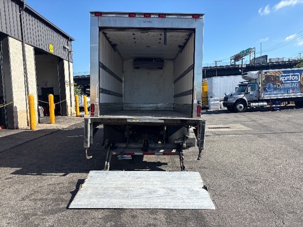 Refrigerated Truck-Light and Medium Duty Trucks-Isuzu-2021-NRR-North Bergen-NJ-68,061\n\t\tmiles-$ 59,250 - Image 9