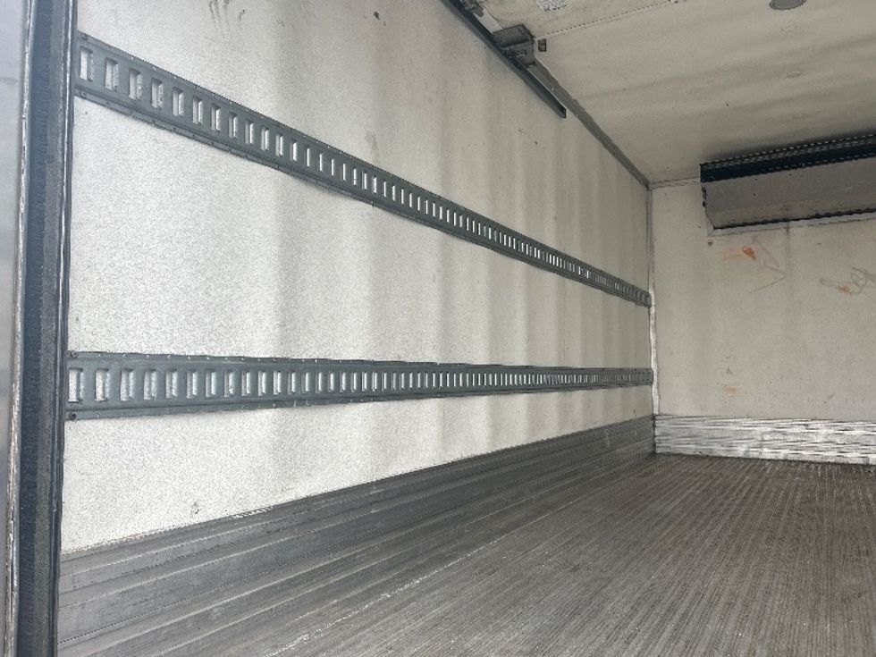Refrigerated Truck-Light and Medium Duty Trucks-Isuzu-2021-NRR-Obetz-OH-62,977\n\t\tmiles-$ 63,750 - Image 11
