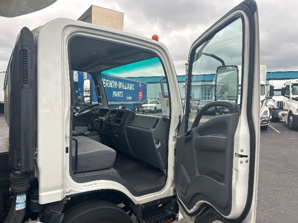 Refrigerated Truck-Light and Medium Duty Trucks-Isuzu-2021-NRR-Obetz-OH-62,977\n\t\tmiles-$ 63,750 - Image 20