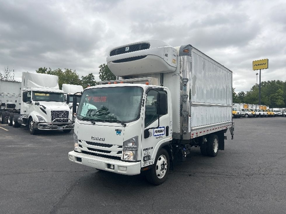 Refrigerated Truck-Light and Medium Duty Trucks-Isuzu-2021-NRR-Obetz-OH-62,977\n\t\tmiles-$ 63,750 - Image 3