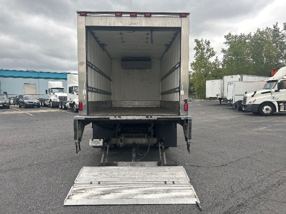 Refrigerated Truck-Light and Medium Duty Trucks-Isuzu-2021-NRR-Obetz-OH-62,977\n\t\tmiles-$ 63,750 - Image 9