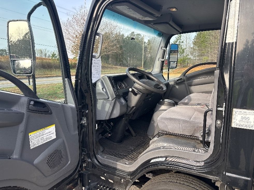 Refrigerated Truck-Light and Medium Duty Trucks-Isuzu-2021-NRR-Prince George-VA-146,742\n\t\tmiles-$ 52,750 - Image 16