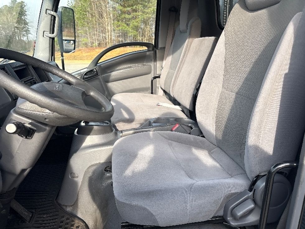 Refrigerated Truck-Light and Medium Duty Trucks-Isuzu-2021-NRR-Prince George-VA-146,742\n\t\tmiles-$ 52,750 - Image 19