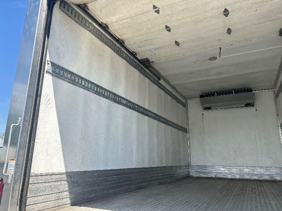 Refrigerated Truck-Light and Medium Duty Trucks-Isuzu-2021-NRR-South Plainfield-NJ-113,451\n\t\tmiles-$ 55,750 - Image 11