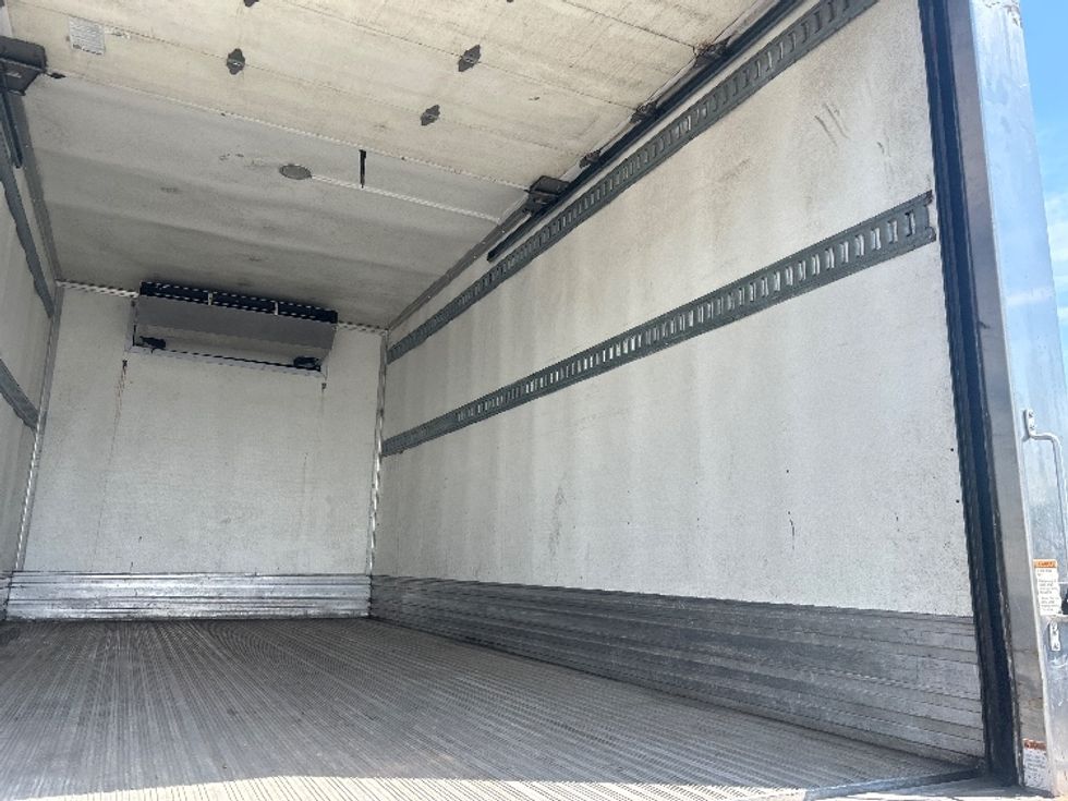 Refrigerated Truck-Light and Medium Duty Trucks-Isuzu-2021-NRR-South Plainfield-NJ-113,451\n\t\tmiles-$ 55,750 - Image 12