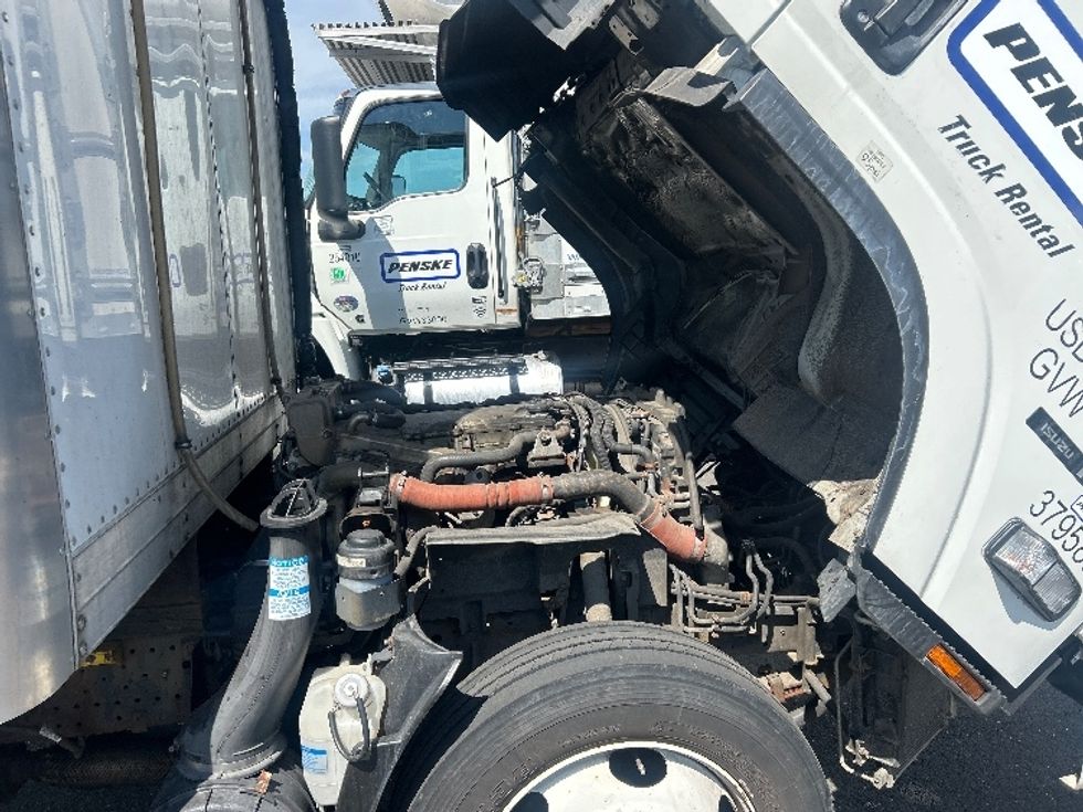 Refrigerated Truck-Light and Medium Duty Trucks-Isuzu-2021-NRR-South Plainfield-NJ-113,451\n\t\tmiles-$ 55,750 - Image 23