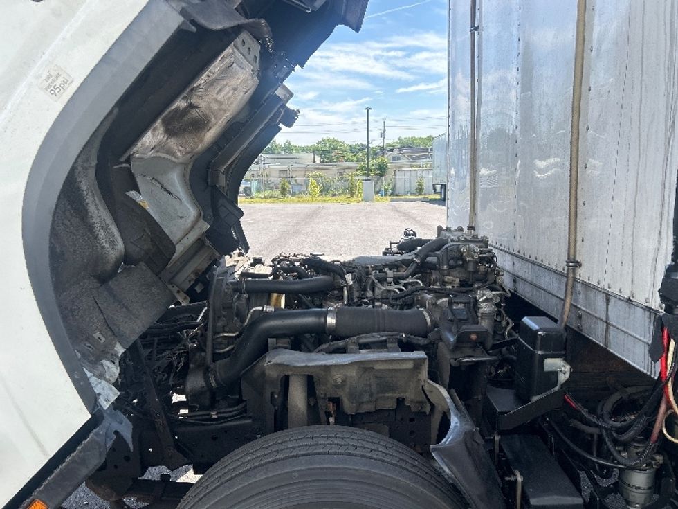 Refrigerated Truck-Light and Medium Duty Trucks-Isuzu-2021-NRR-South Plainfield-NJ-113,451\n\t\tmiles-$ 55,750 - Image 24