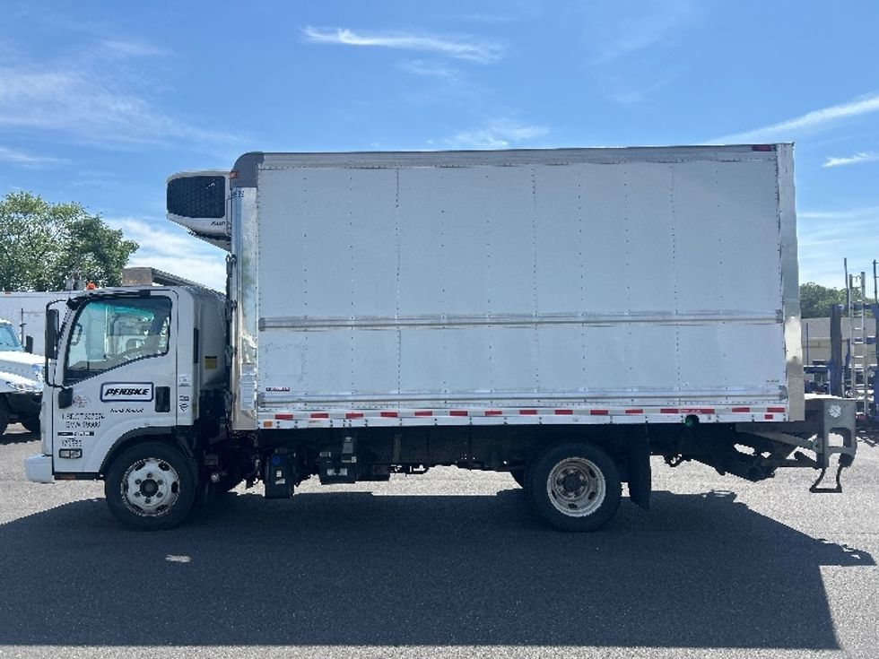 Refrigerated Truck-Light and Medium Duty Trucks-Isuzu-2021-NRR-South Plainfield-NJ-113,451\n\t\tmiles-$ 55,750 - Image 4