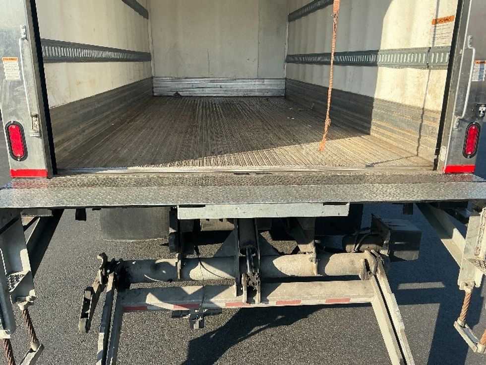 Refrigerated Truck-Light and Medium Duty Trucks-Isuzu-2021-NRR-South Plainfield-NJ-30,973\n\t\tmiles-$ 60,500 - Image 10