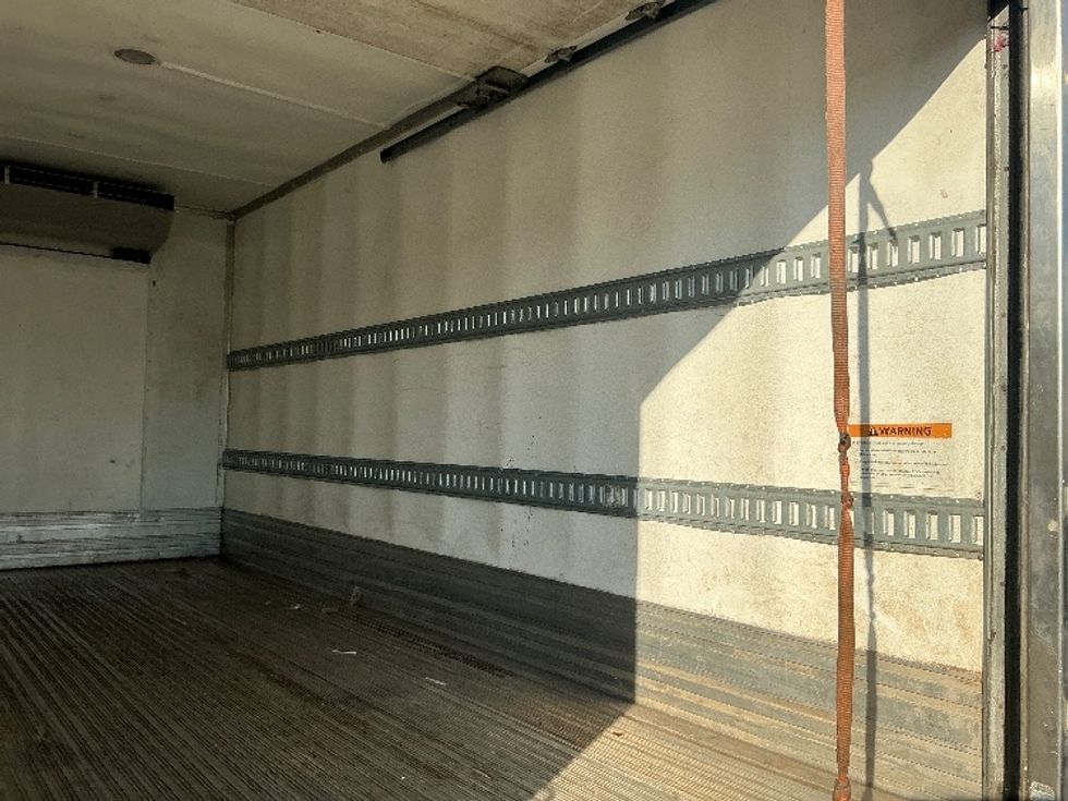 Refrigerated Truck-Light and Medium Duty Trucks-Isuzu-2021-NRR-South Plainfield-NJ-30,973\n\t\tmiles-$ 60,500 - Image 12