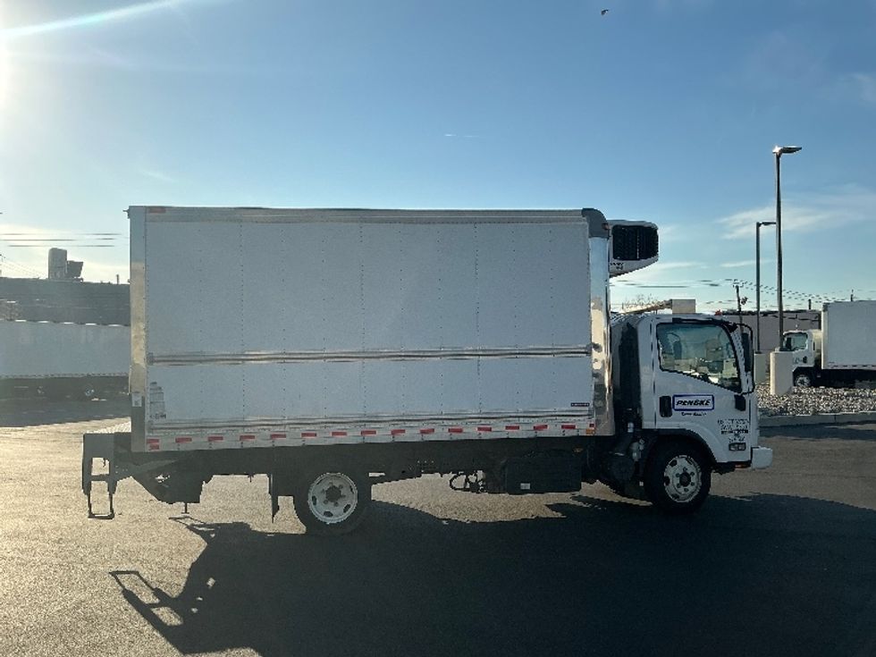 Refrigerated Truck-Light and Medium Duty Trucks-Isuzu-2021-NRR-South Plainfield-NJ-30,973\n\t\tmiles-$ 60,500 - Image 15