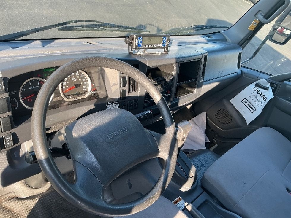 Refrigerated Truck-Light and Medium Duty Trucks-Isuzu-2021-NRR-South Plainfield-NJ-30,973\n\t\tmiles-$ 60,500 - Image 18