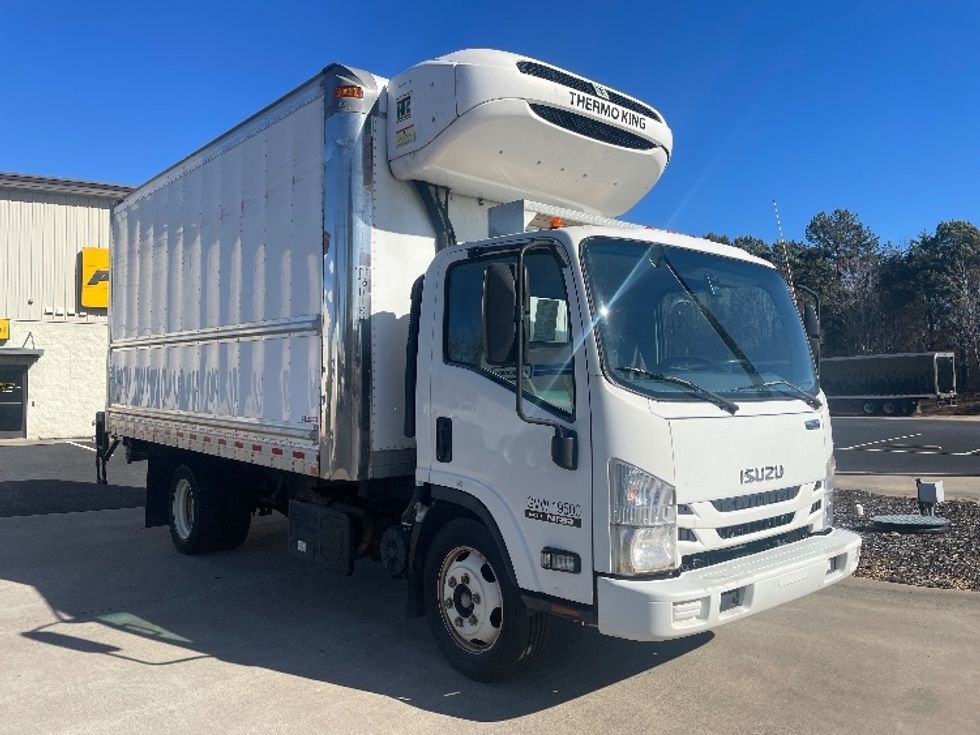 Refrigerated Truck-Light and Medium Duty Trucks-Isuzu-2021-NRR-Statesville-NC-119,277\n\t\tmiles-$ 59,500 - Image 1
