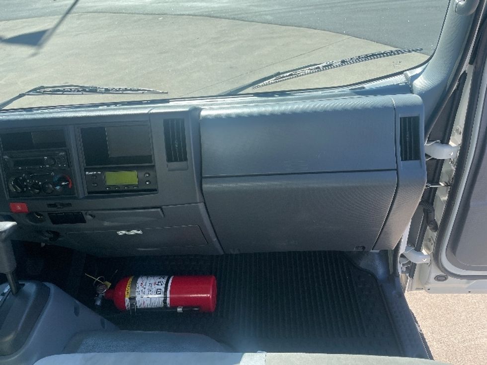 Refrigerated Truck-Light and Medium Duty Trucks-Isuzu-2021-NRR-Statesville-NC-119,277\n\t\tmiles-$ 59,500 - Image 21