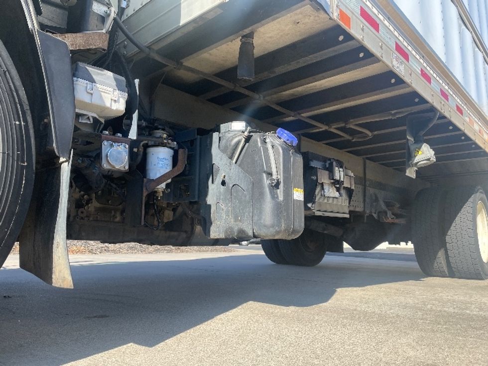 Refrigerated Truck-Light and Medium Duty Trucks-Isuzu-2021-NRR-Statesville-NC-119,277\n\t\tmiles-$ 59,500 - Image 5