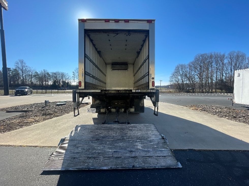 Refrigerated Truck-Light and Medium Duty Trucks-Isuzu-2021-NRR-Statesville-NC-119,277\n\t\tmiles-$ 59,500 - Image 9