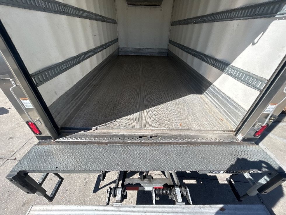 Refrigerated Truck-Light and Medium Duty Trucks-Isuzu-2021-NRR-Tampa-FL-140,316\n\t\tmiles-$ 52,500 - Image 10