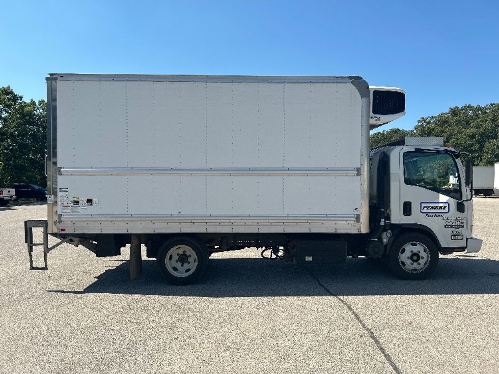 Refrigerated Truck-Light and Medium Duty Trucks-Isuzu-2021-NRR-Traverse City-MI-97,666\n\t\tmiles-$ 58,500 - Image 15